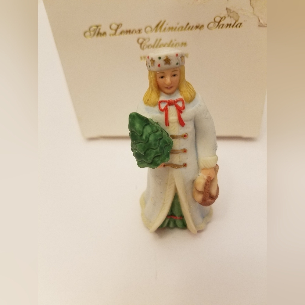 Vintage Lenox 2 Miniature Santa Mrs Claus Fine Porcelain Collection Figurines - Picture 8 of 16